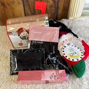 Bundle 6 pieces Gift Set Lululemon Key chain ID Holder Lipstick Eye Mask Sock